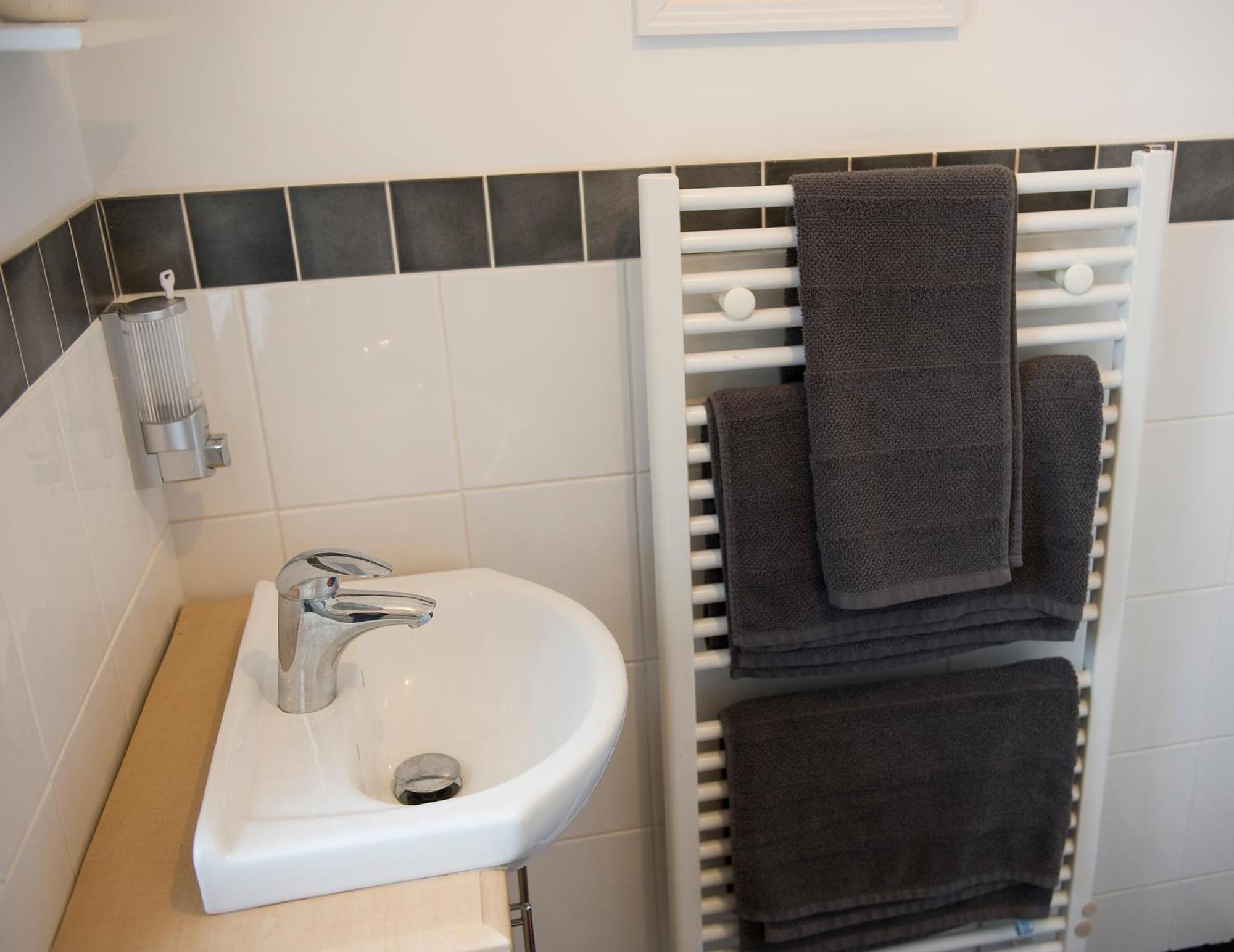 Mountain View Apartment - Short Drive To Beaches Bryngwran Kültér fotó